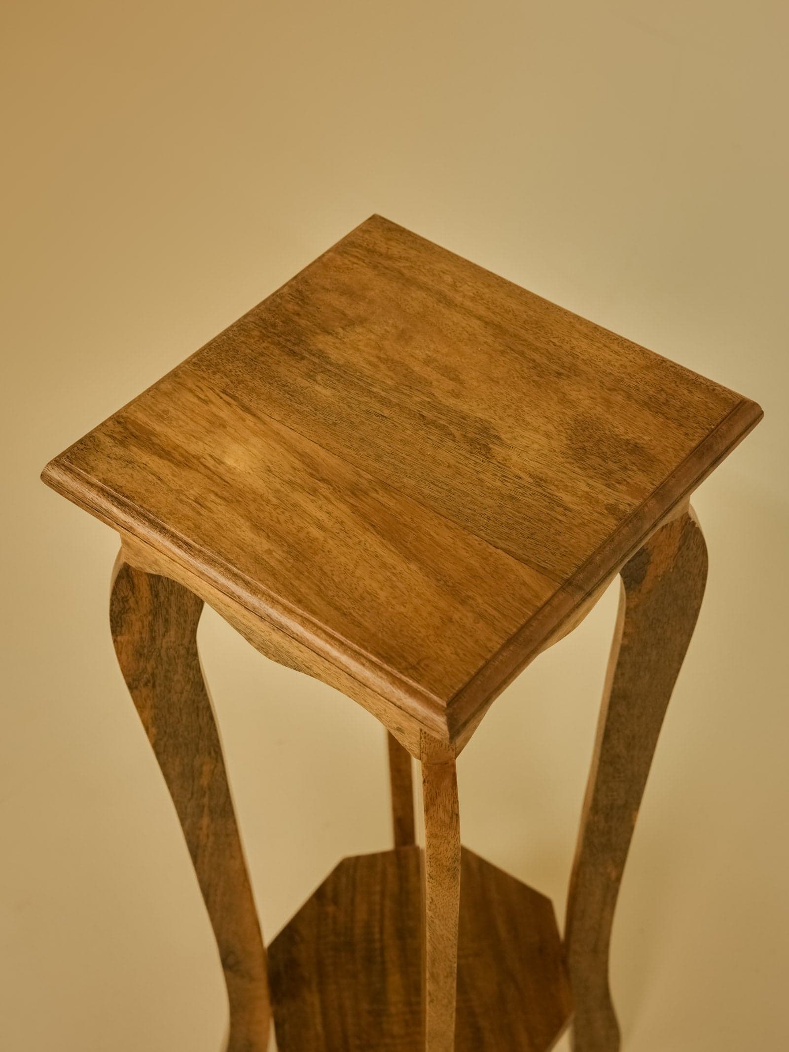 Close-Up of Turned Legs and Mortise & Tenon Joint Assembly