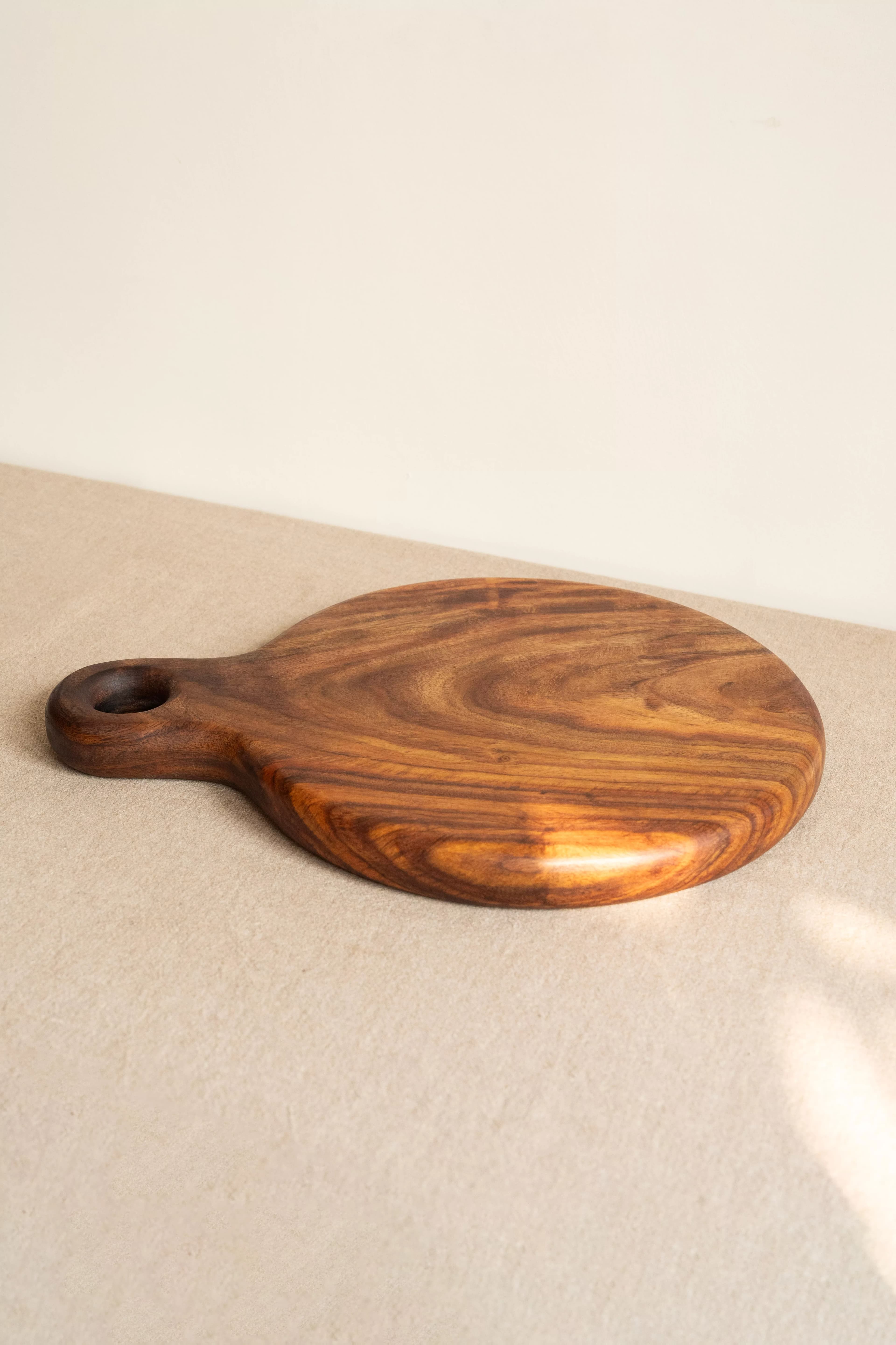 Round Solid Sheesham Pizza & Charcuterie Paddle Board - Lifestyle Scene